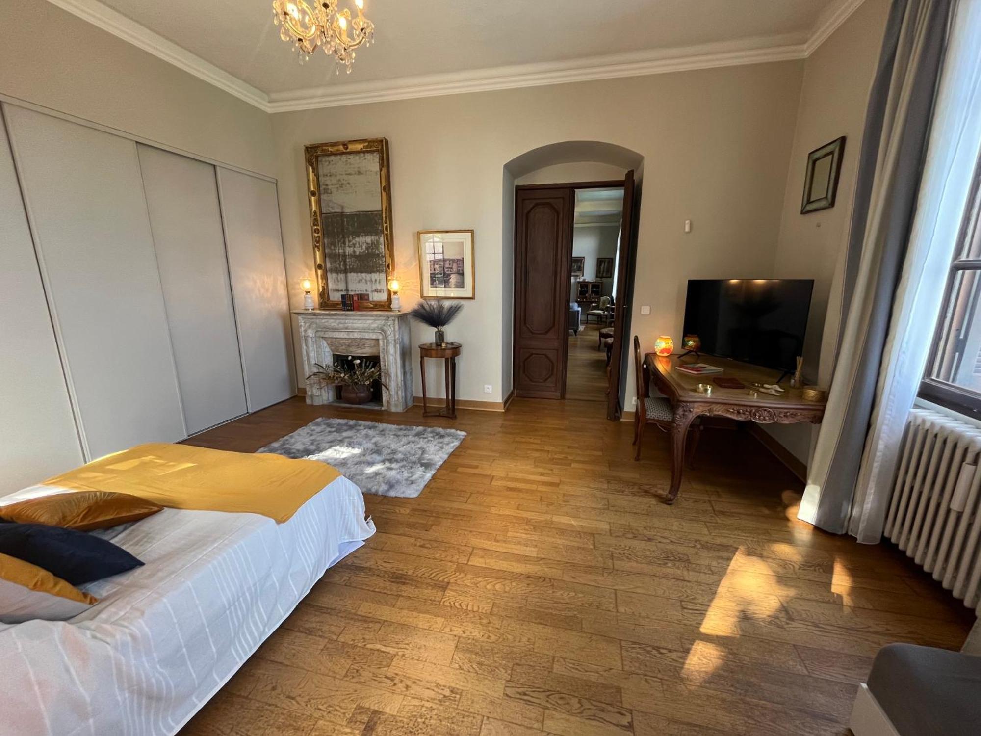 Appartamento Rdc Maison De Maitre Pour 6 Personnes Avec Piscine Et Jacuzzi *