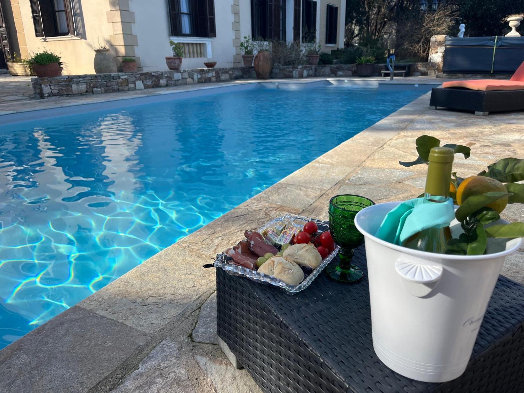 Appartamento Rdc Maison De Maitre Pour 6 Personnes Avec Piscine Et Jacuzzi Bastia (Corsica)