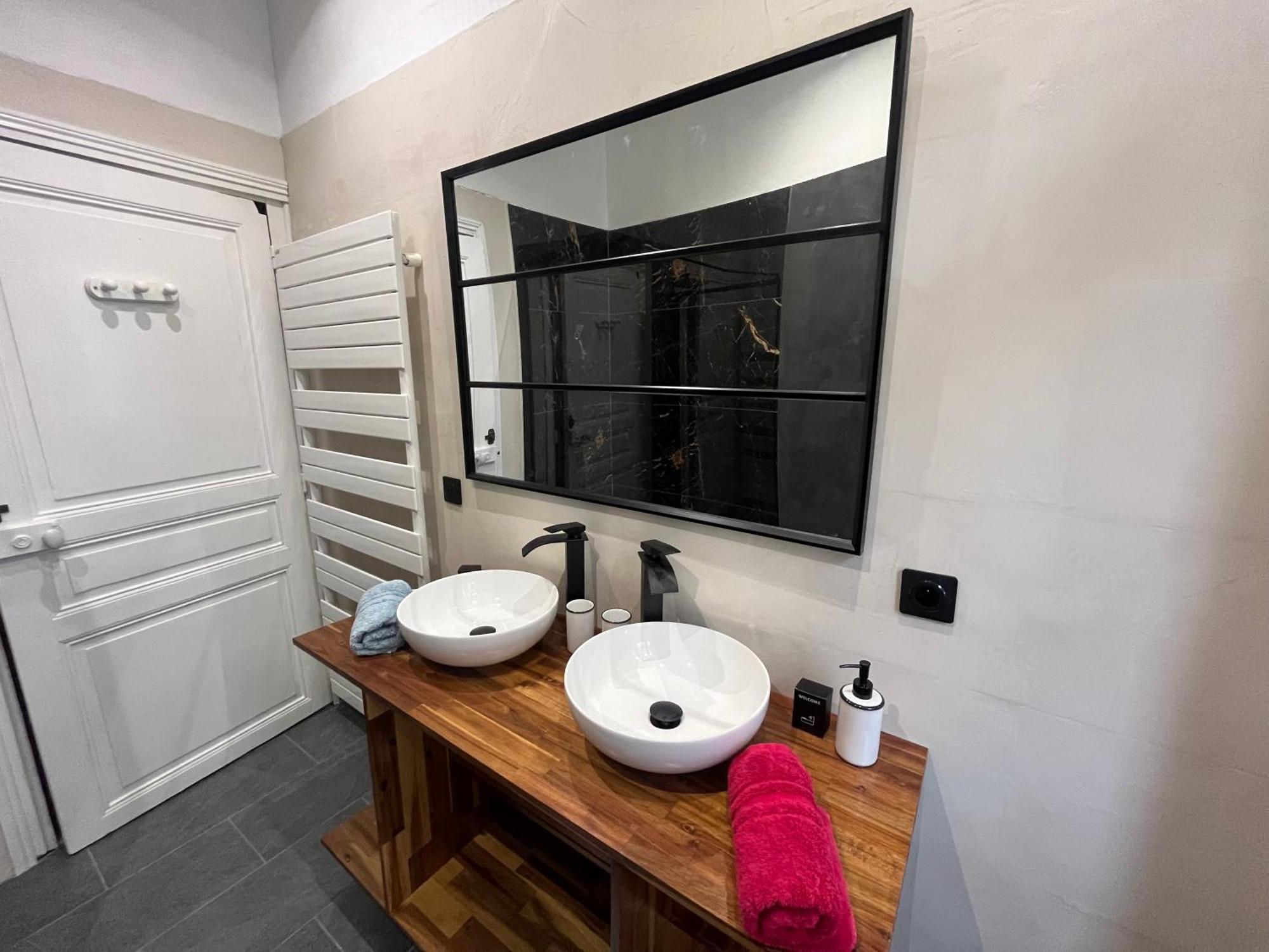 Rdc Maison De Maitre Pour 6 Personnes Avec Piscine Et Jacuzzi Appartamento