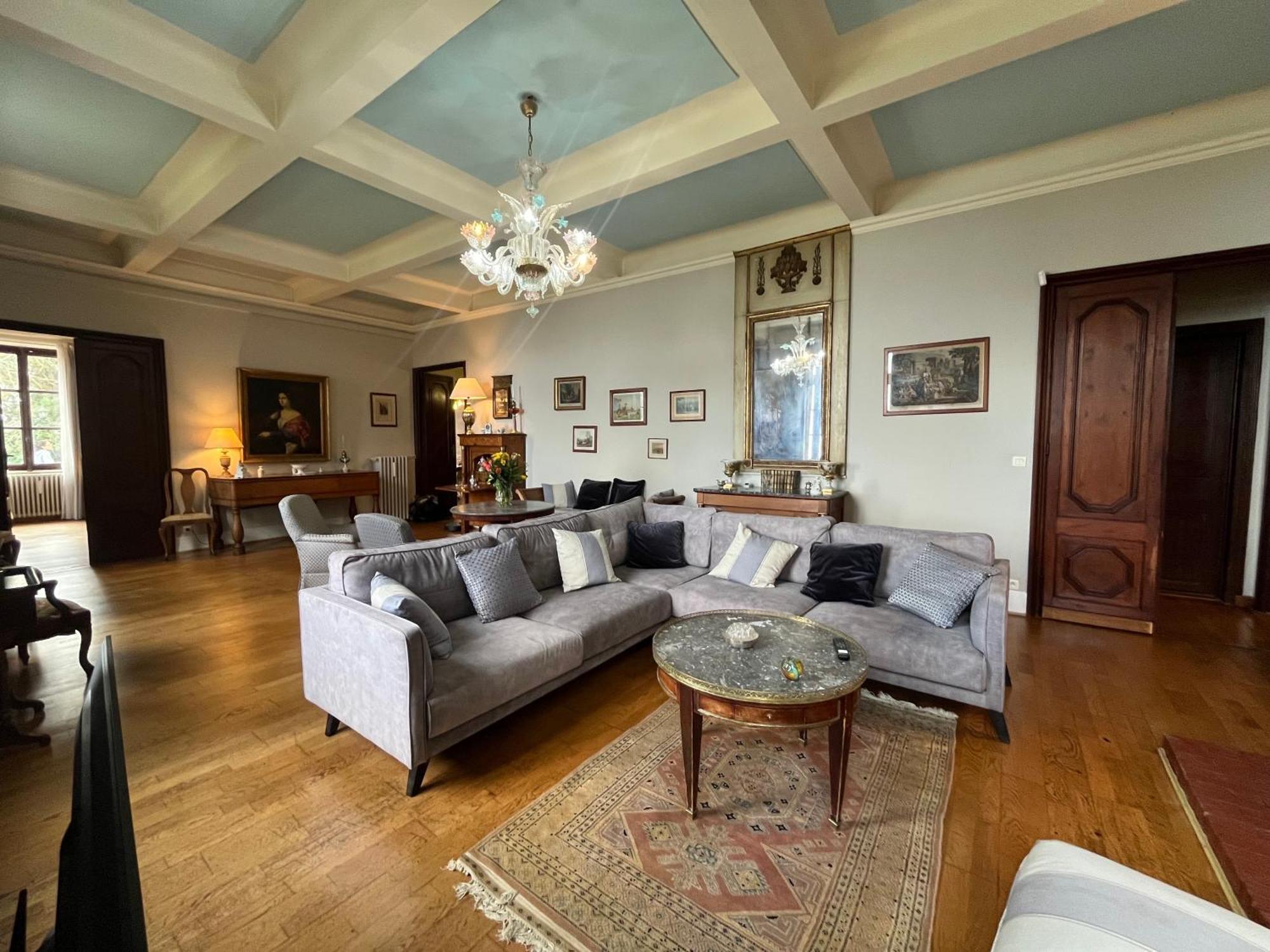 Rdc Maison De Maitre Pour 6 Personnes Avec Piscine Et Jacuzzi Appartamento
