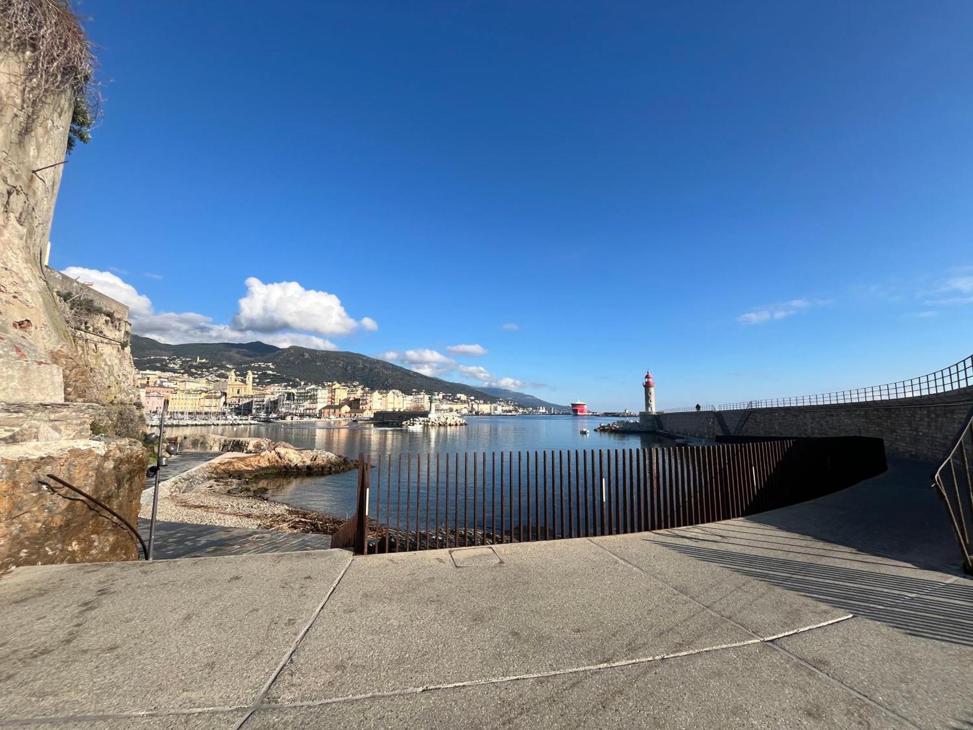Rdc Maison De Maitre Pour 6 Personnes Avec Piscine Et Jacuzzi Appartamento Bastia (Corsica)